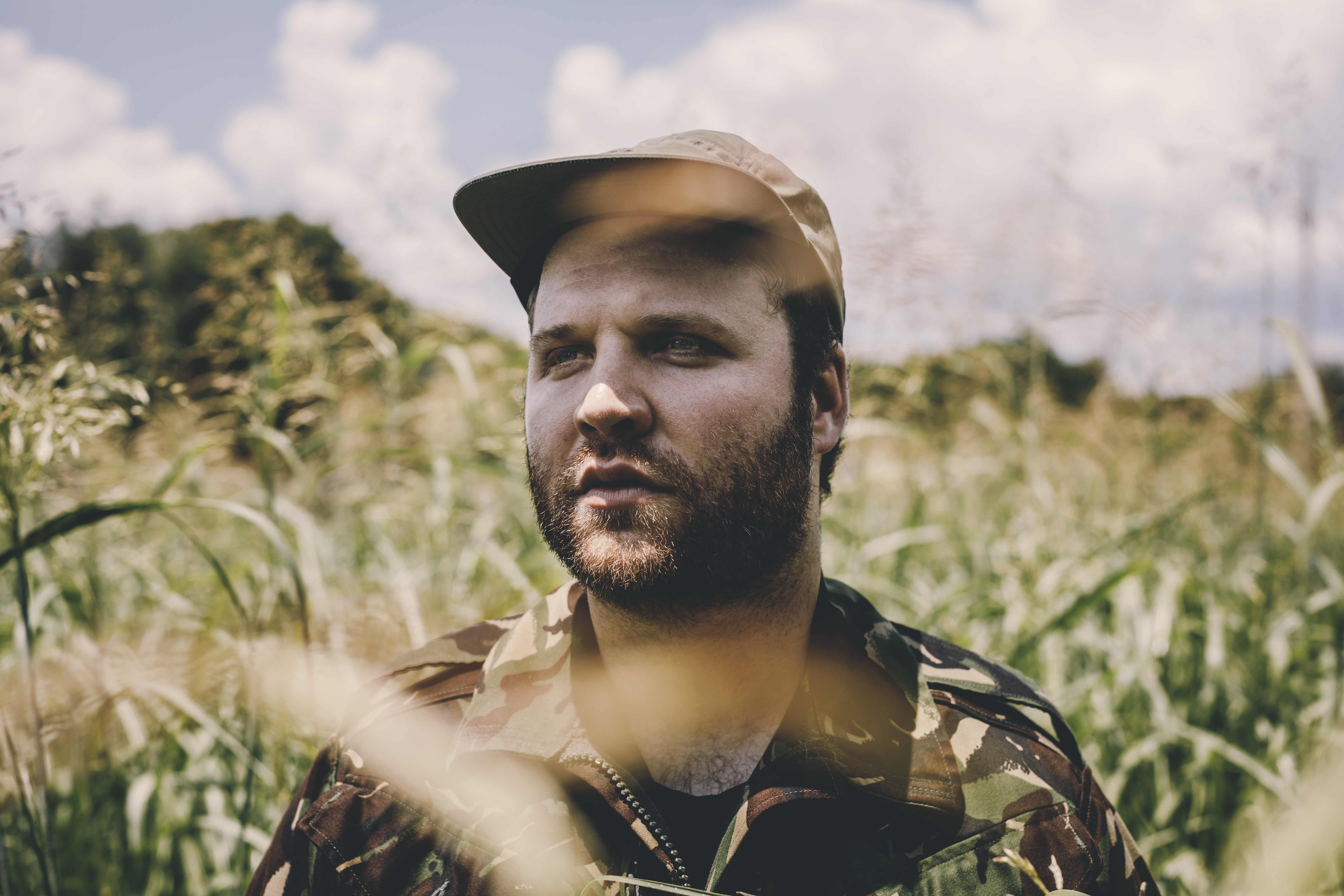 premiere: preston lovinggood creates shining songcraft via "moon